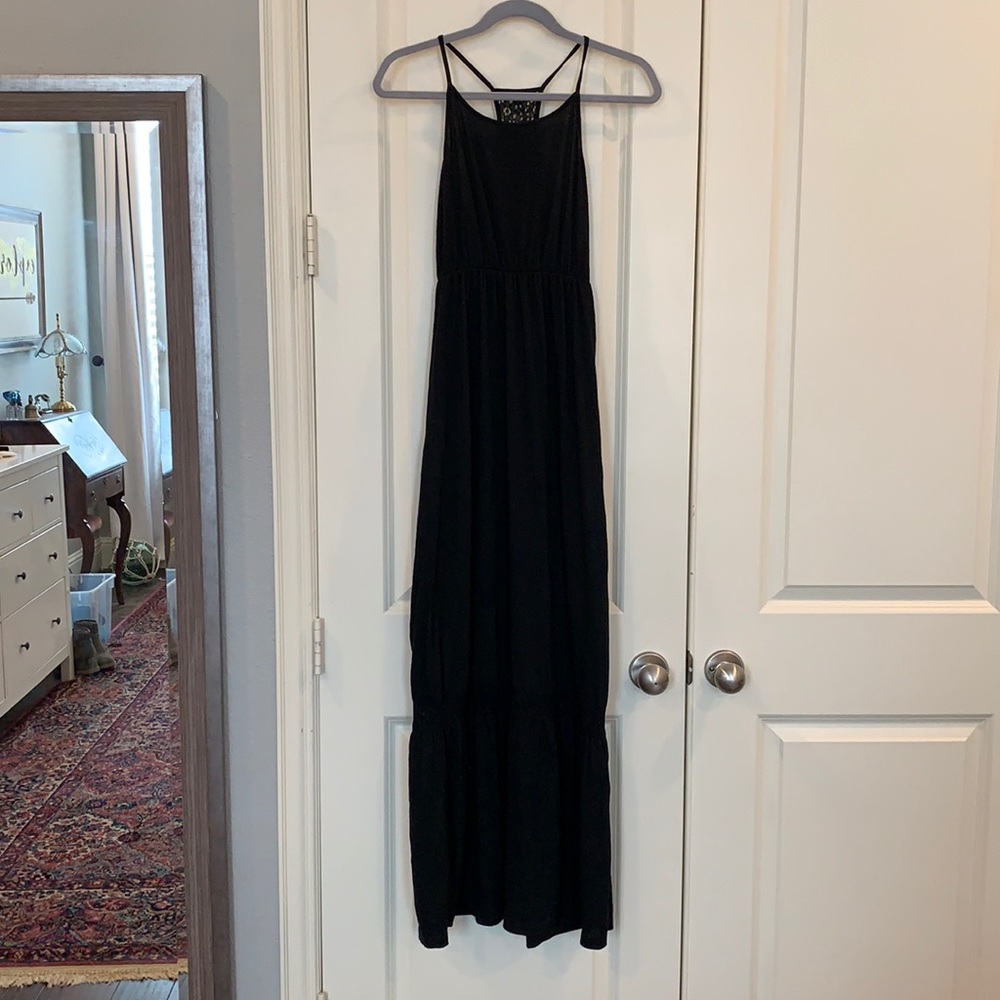 Maxi black dress size small